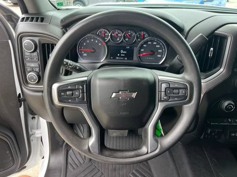 Used 2021 Chevrolet Silverado 1500 Custom Trail Boss w/ Safety Confidence Package AWD/4WD image 17