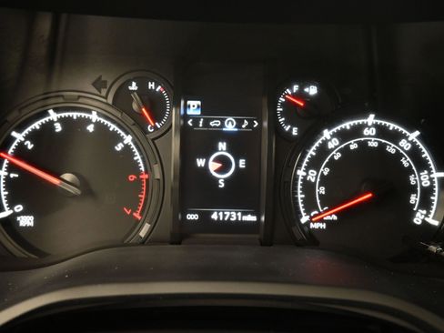 Used 2023 Toyota 4Runner SR5 Premium image 18