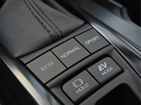 New 2026 Toyota Camry SE FWD image 22