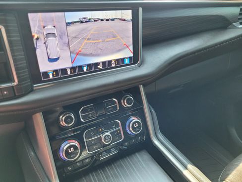 Used 2021 GMC Yukon XL Denali w/ Denali Premium Package RWD image 24