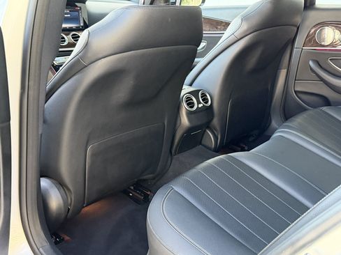 Used 2017 Mercedes-Benz E 300 4MATIC image 27