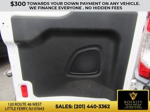 Used 2015 Ford Transit 250 130 Low Roof image 9