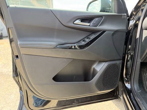 New 2026 Chevrolet Equinox LT image 12