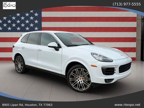 Used 2016 Porsche Cayenne S image 1