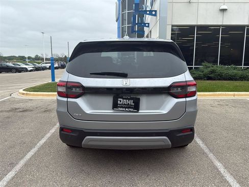 Used 2025 Honda Pilot EX-L image 14