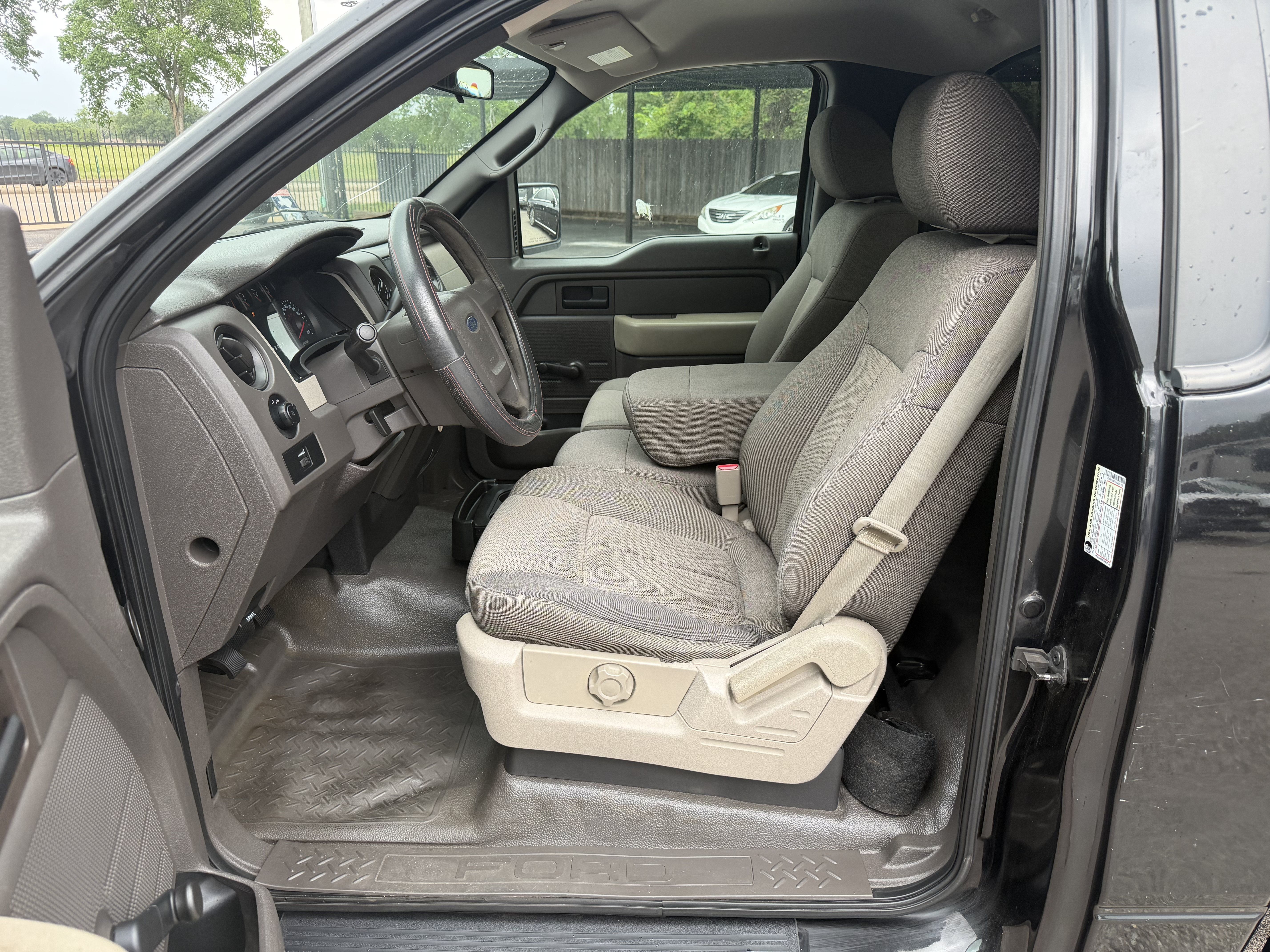 Used 2010 Ford F150 XL RWD image 23