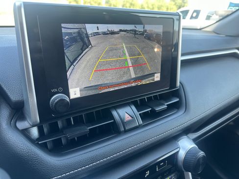 Used 2024 Toyota RAV4 LE image 22