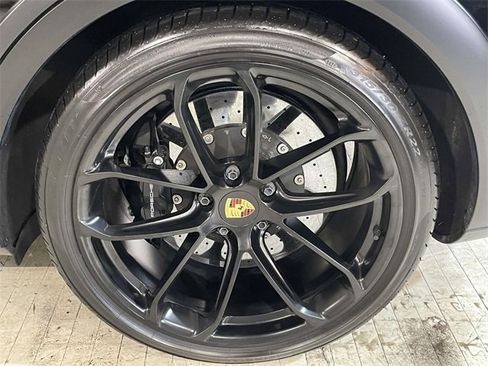 Used 2023 Porsche Cayenne Turbo S image 12