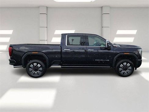 New 2025 GMC Sierra 2500 Denali w/ Denali Reserve Package image 6