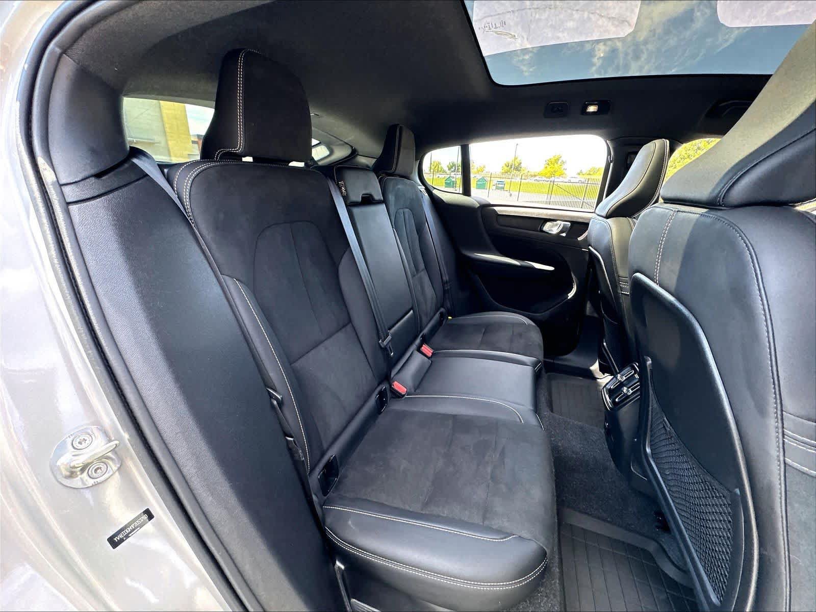 Used 2023 Volvo C40 P8 Recharge Ultimate w/ Protection Package Premier AWD/4WD image 29
