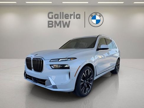 Used 2026 BMW X7 xDrive40i w/ Premium Package AWD/4WD image 1