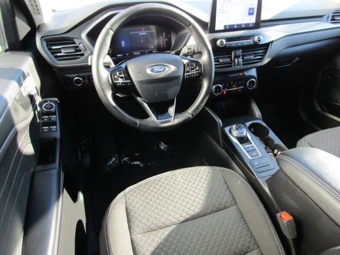 Used 2023 Ford Escape Active image 2