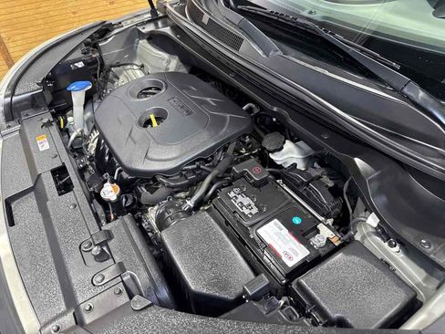 Used 2016 Kia Soul + w/ Primo Package FWD image 32