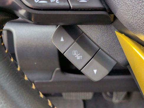 Used 2023 Subaru Crosstrek 2.5i Sport AWD/4WD image 19