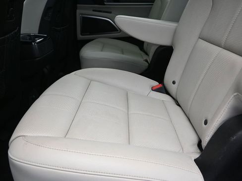 Used 2023 Kia Telluride SX FWD image 16
