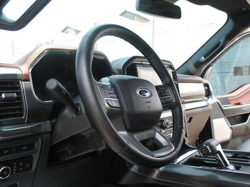 Used 2022 Ford F150 Lariat AWD/4WD image 24