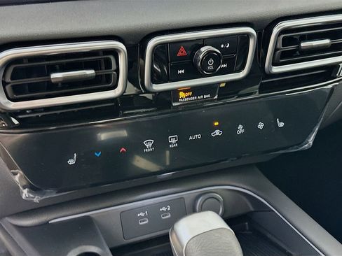 New 2026 Nissan Sentra SV w/ SV Convenience Package FWD image 21
