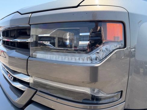 Used 2017 Chevrolet Silverado 1500 LTZ Z71 w/ LTZ Plus Package AWD/4WD image 3