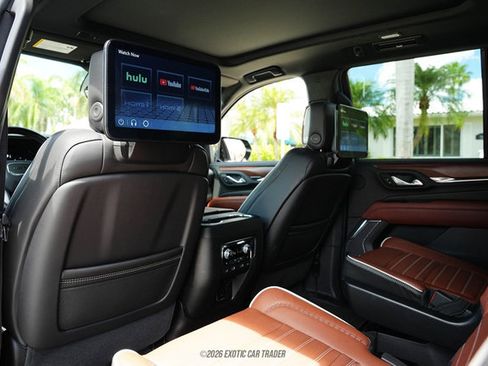 Used 2023 GMC Yukon Denali Ultimate AWD/4WD image 44
