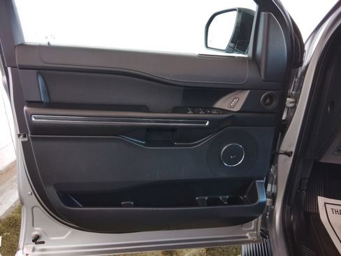 Used 2020 Ford Expedition Max XL AWD/4WD image 20