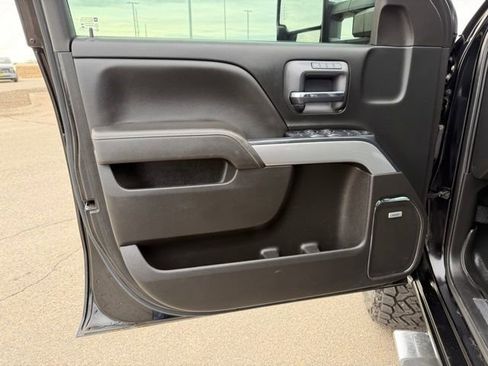 Used 2018 Chevrolet Silverado 3500 LTZ w/ Duramax Plus Package image 18