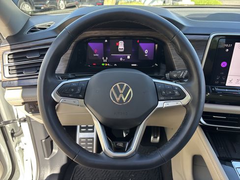 Used 2026 Volkswagen Atlas SEL Premium R-Line image 25