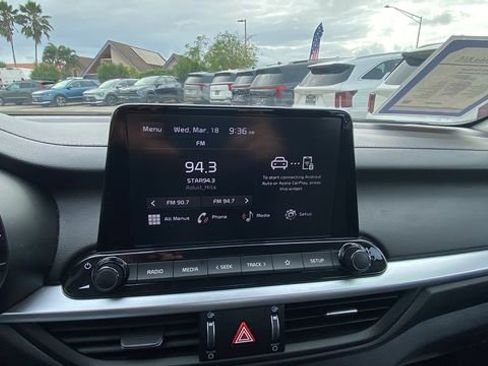 Used 2023 Kia Forte LXS image 11