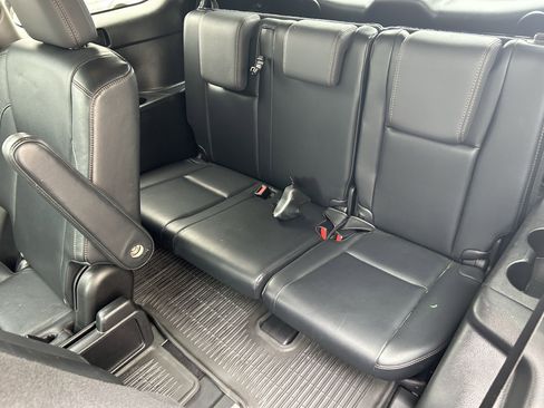 Used 2015 Toyota Highlander Limited AWD/4WD image 19