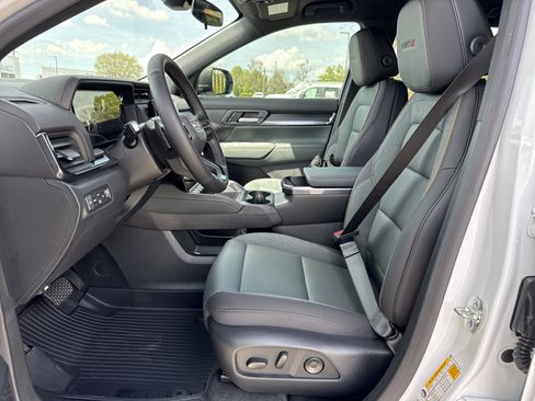 New 2026 GMC Terrain AT4 w/ LPO, Floor Liner Package image 16