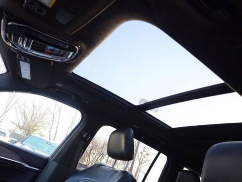 Used 2022 Jeep Grand Cherokee L Overland image 3