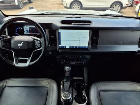 Used 2021 Ford Bronco Outer Banks AWD/4WD image 6