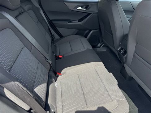 New 2026 Chevrolet Equinox LT image 9