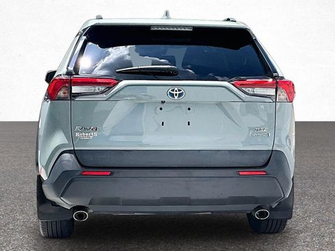 Certified 2021 Toyota RAV4 XLE Premium AWD/4WD image 6
