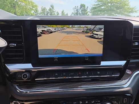 Used 2025 Chevrolet Silverado 1500 LT RWD image 16