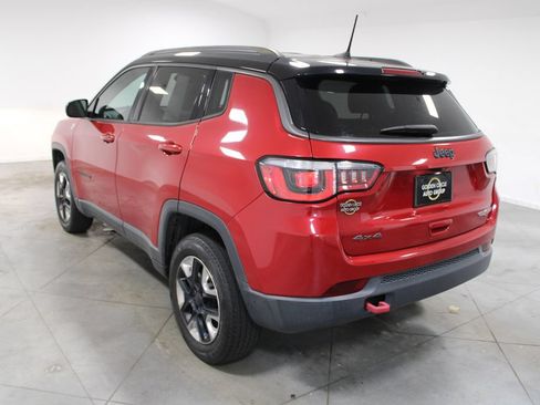 Used 2018 Jeep Compass Trailhawk w/ Leather Interior Group AWD/4WD image 7