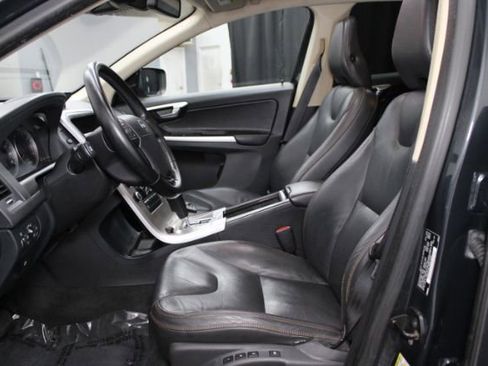 Used 2010 Volvo XC60 3.2 image 11