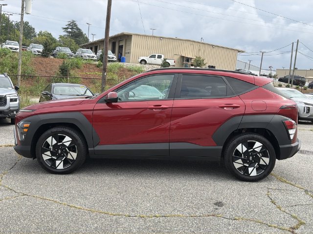 Certified 2025 Hyundai Kona SEL FWD image 10