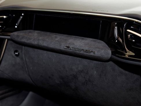 Used 2025 Ferrari 12Cilindri image 38