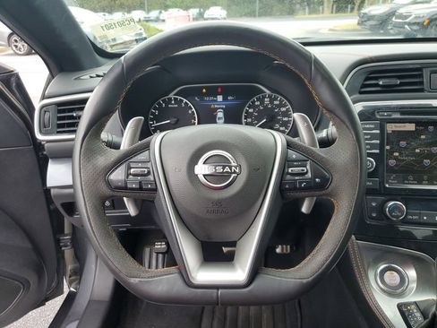 Used 2023 Nissan Maxima SR w/ Sport Mat Group FWD image 27