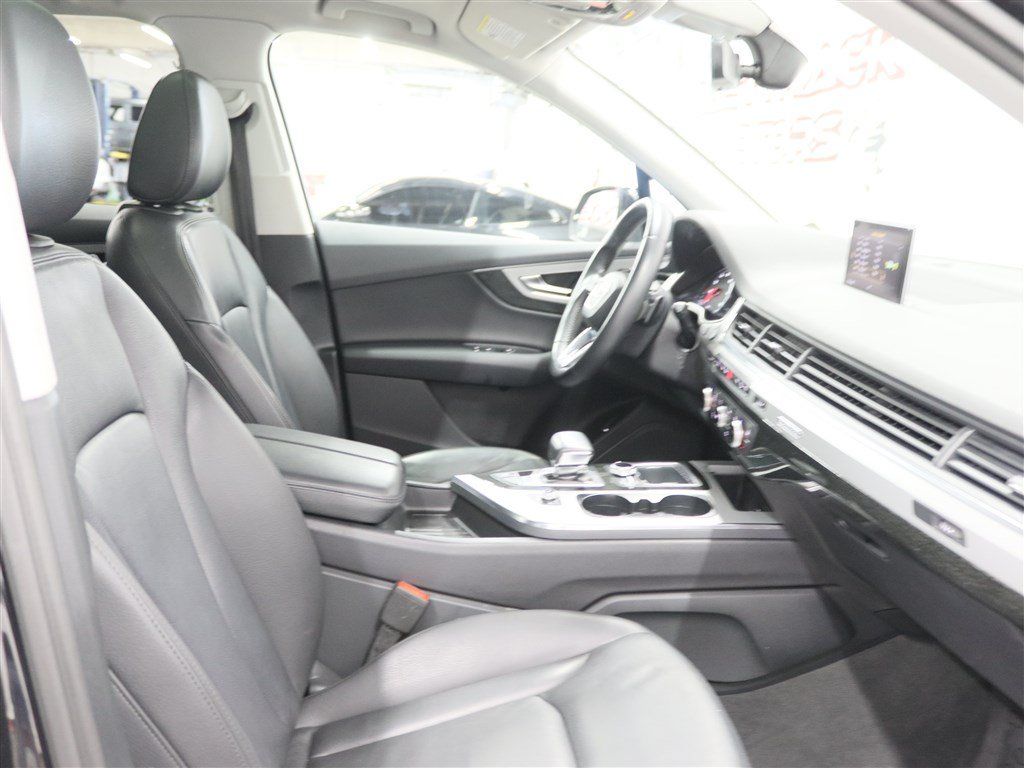 Used 2019 Audi Q7 2.0T Premium w/ Convenience Package AWD/4WD image 30