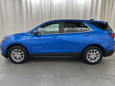 Used 2024 Chevrolet Equinox LT AWD/4WD image 3
