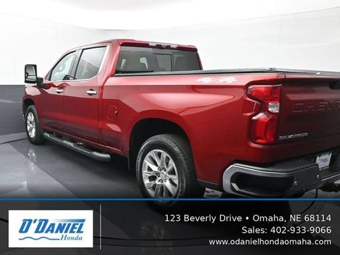 Used 2022 Chevrolet Silverado 1500 LTZ w/ LTZ Premium Package AWD/4WD image 4
