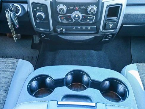 Used 2017 RAM 3500 SLT w/ Luxury Group image 20