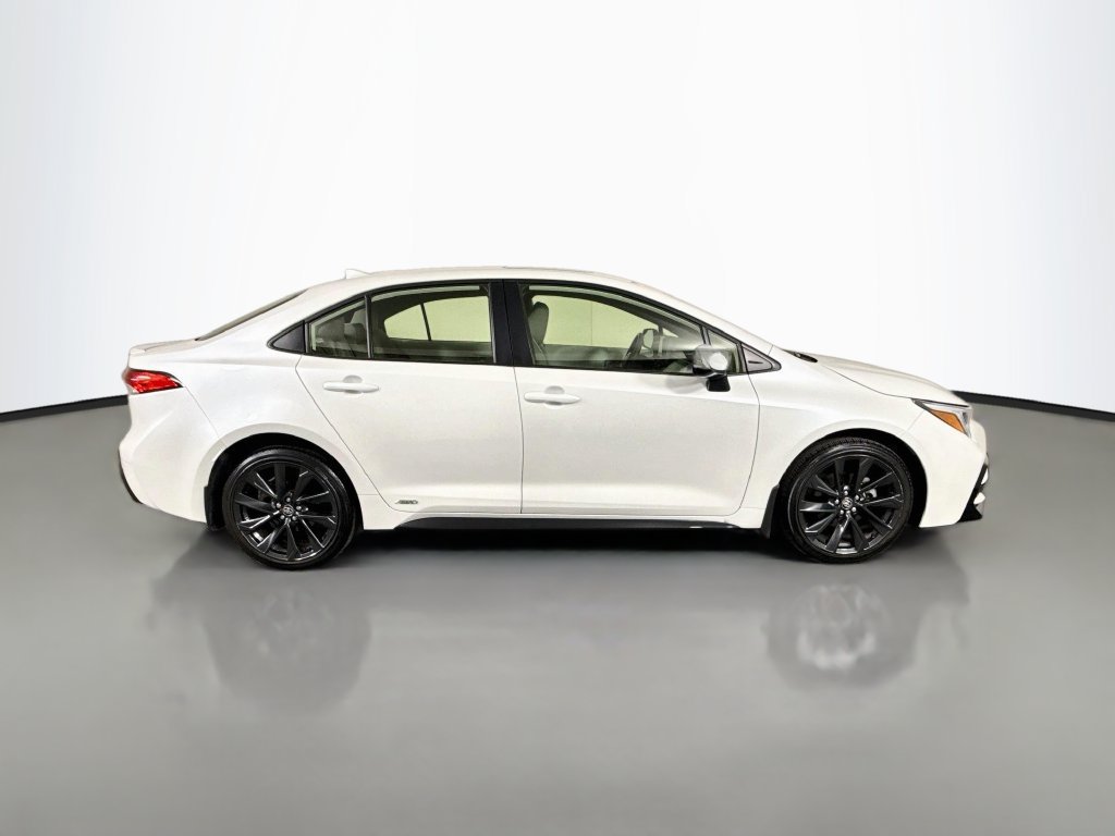 Used 2024 Toyota Corolla Hybrid AWD Sedan image 8