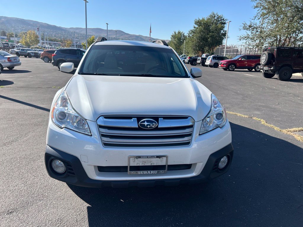 Used 2013 Subaru Outback 2.5i Premium AWD/4WD image 3