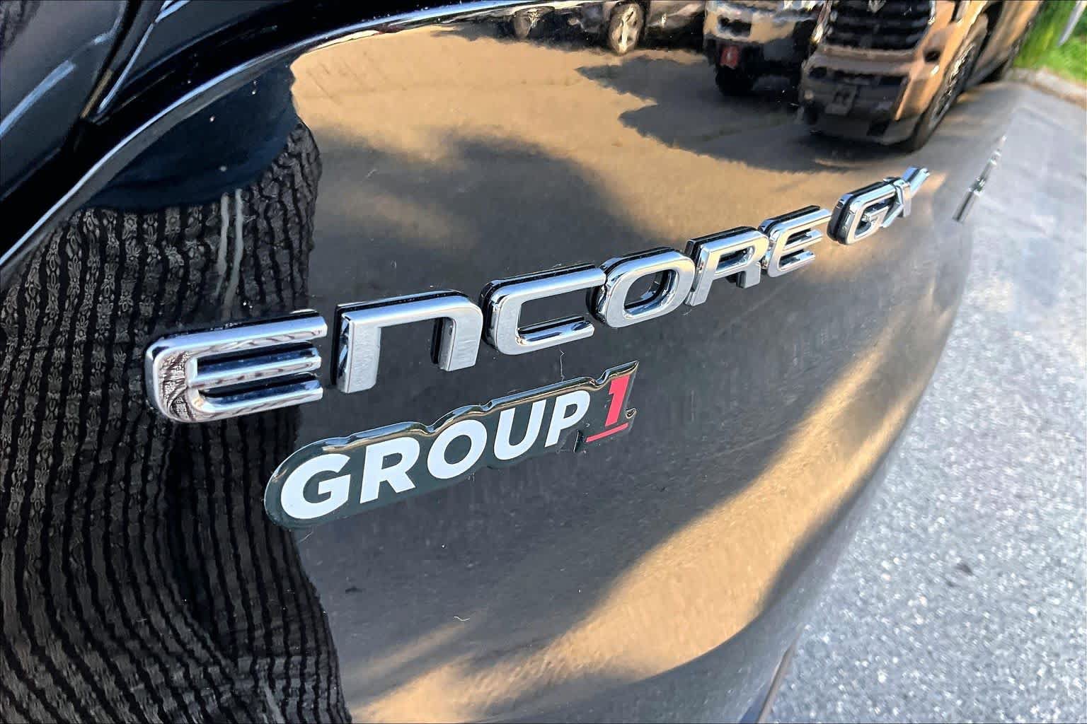 Used 2024 Buick Encore GX Avenir w/ Avenir Technology Package FWD image 9