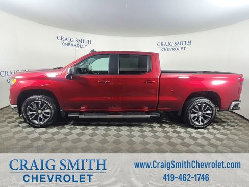 Used 2022 Chevrolet Silverado 1500 LT w/ Z71 Off-Road Package image 2