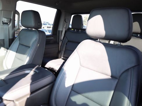 Used 2025 Chevrolet Silverado 2500 LT image 16