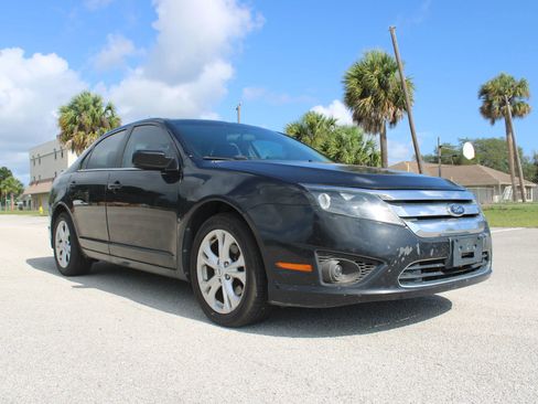 Used 2012 Ford Fusion SE FWD image 18