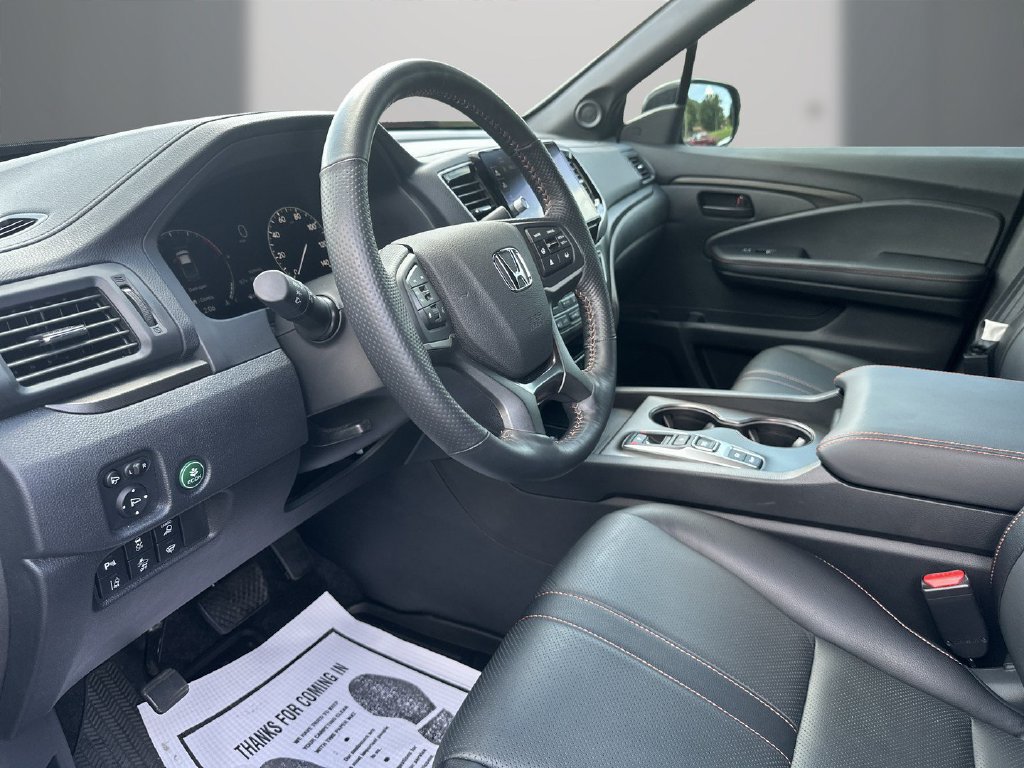 Used 2025 Honda Ridgeline TrailSport image 13